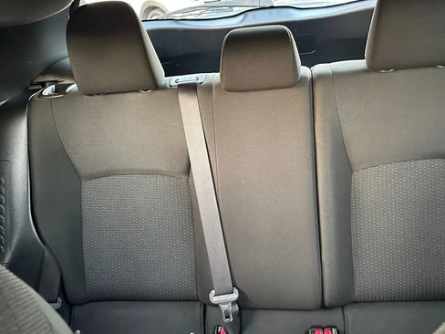 Used 2019 Toyota C-HR XLE image 18