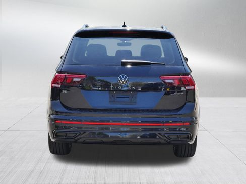 Certified 2023 Volkswagen Tiguan SE R-Line AWD/4WD image 6