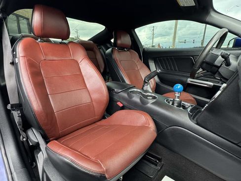 Used 2015 Ford Mustang GT Premium RWD image 28