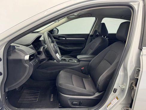 Used 2022 Nissan Altima 2.5 SV FWD image 18