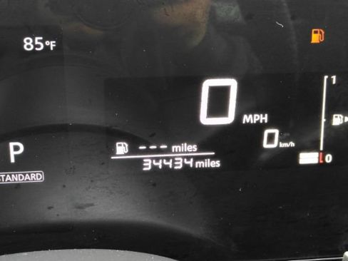 Used 2025 Nissan Kicks SV FWD image 37