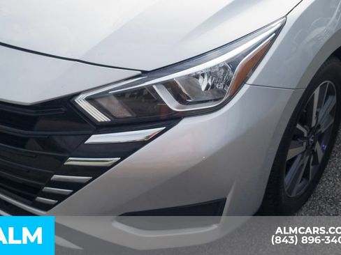 Used 2024 Nissan Versa SV FWD image 10