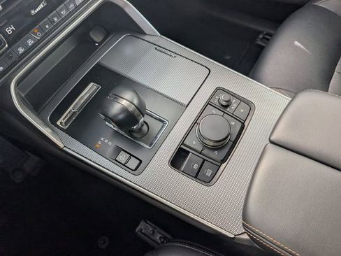 Used 2024 MAZDA CX-90 3.3 Turbo w/ Preferred Plus image 18