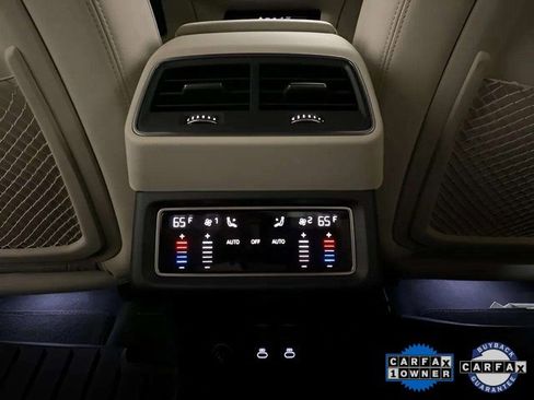 Used 2024 Audi Q8 e-tron Premium image 65