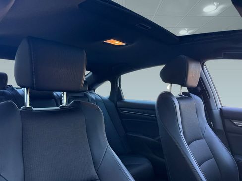 Certified 2018 Honda Accord Sport image 15