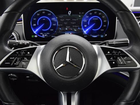 Used 2023 Mercedes-Benz EQE 350+ SUV image 23