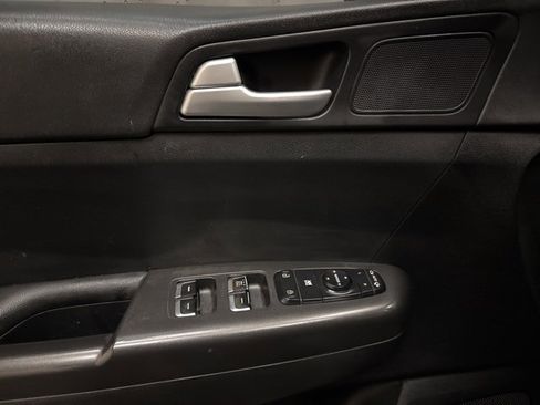 Certified 2020 Kia Sportage LX w/ LX Popular Package image 10