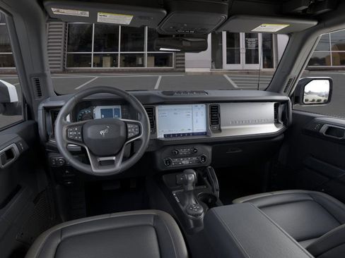 New 2025 Ford Bronco Outer Banks w/ Sasquatch Package image 9