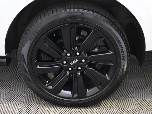 Used 2022 Lincoln Navigator Reserve AWD/4WD image 20
