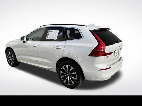 Certified 2023 Volvo XC60 B5 Core w/ Climate Package AWD/4WD image 13