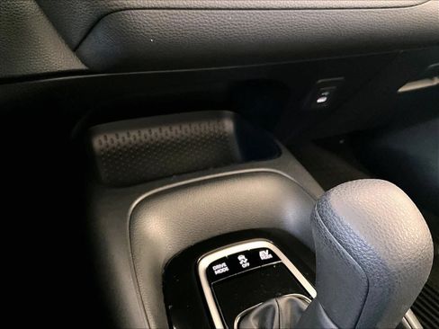 Used 2024 Toyota Corolla LE image 25