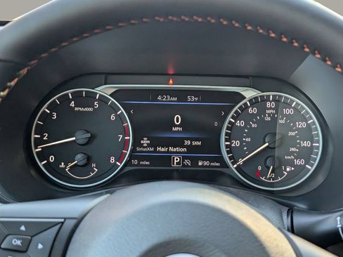 Certified 2025 Nissan Sentra SR FWD image 22
