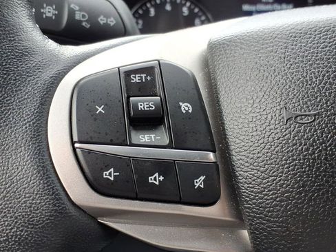 Used 2023 Ford Explorer XLT w/ Equipment Group 202A AWD/4WD image 26