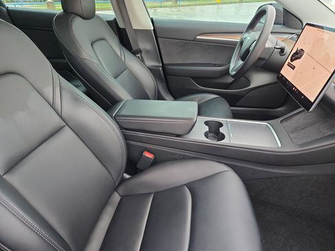 Used 2022 Tesla Model 3 Performance image 31