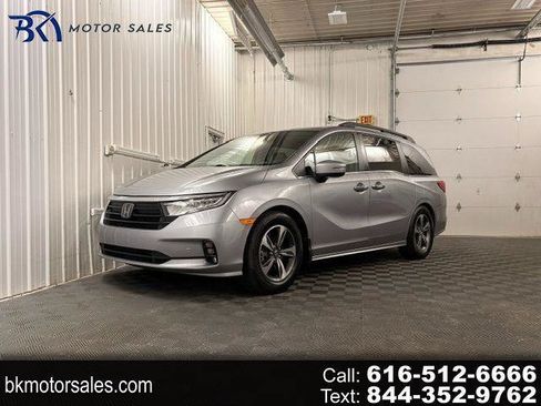 Used 2024 Honda Odyssey Touring image 1