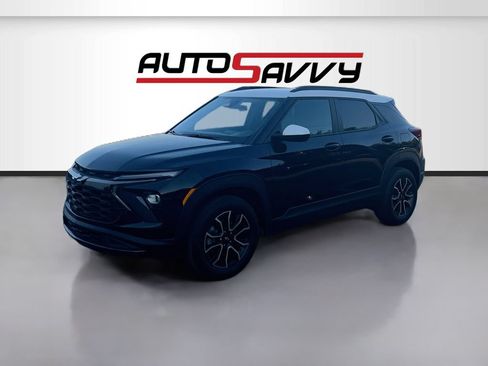 Used 2025 Chevrolet TrailBlazer ACTIV w/ Convenience Package FWD image 3