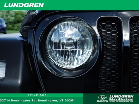 Used 2021 Jeep Wrangler Sport AWD/4WD image 31