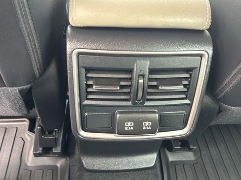 Used 2023 Subaru Forester Limited AWD/4WD image 16