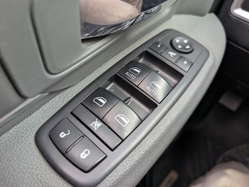 Used 2018 RAM 1500 Big Horn image 34