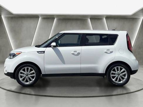 Used 2019 Kia Soul + FWD image 6