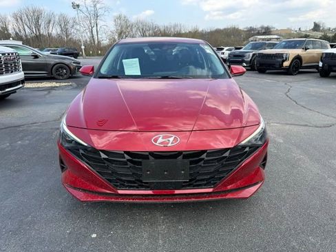 Used 2023 Hyundai Elantra SEL w/ Convenience Package image 2