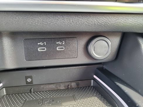 Used 2024 Nissan Rogue SL FWD image 31