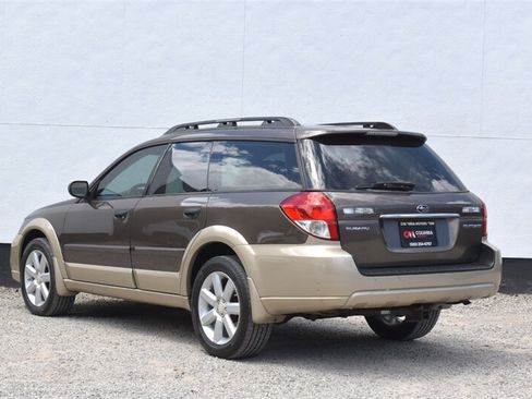 Used 2008 Subaru Outback 2.5i AWD/4WD image 2