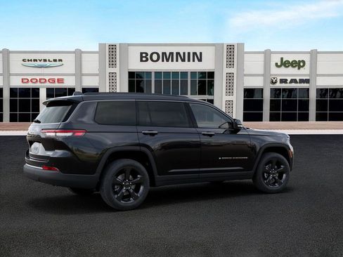 New 2026 Jeep Grand Cherokee L Limited w/ Limited Altitude Package image 4