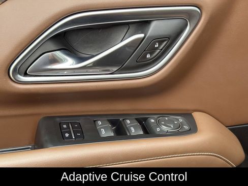 Used 2021 Chevrolet Tahoe High Country w/ Premium Package RWD image 22