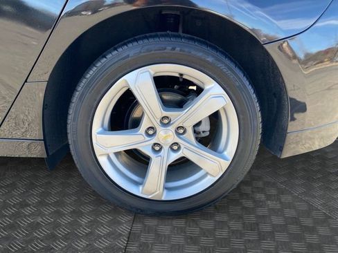 Used 2018 Chevrolet Volt LT image 32