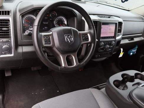 Used 2022 RAM 1500 Classic SLT w/ Electronics Group AWD/4WD image 11