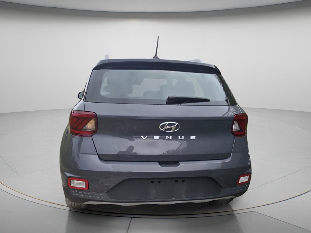 Used 2023 Hyundai Venue Limited w/ Cargo Package FWD image 5