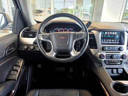 Used 2019 GMC Yukon SLT w/ Open Road Package AWD/4WD image 19