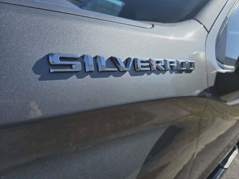 Used 2023 Chevrolet Silverado 1500 Custom image 11