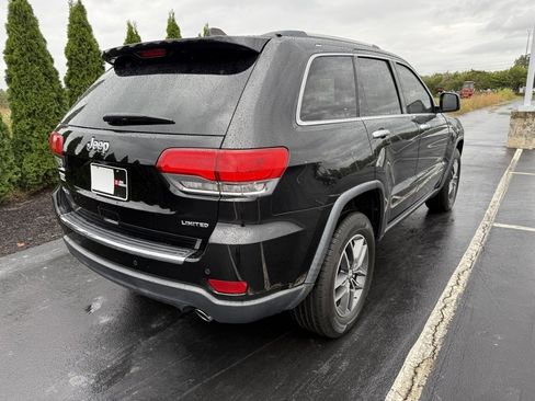 Used 2018 Jeep Grand Cherokee Limited w/ Luxury Group II image 2