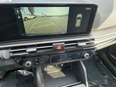 New 2026 Kia Sportage LX image 12