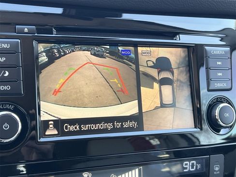 Certified 2022 Nissan Rogue Sport SL image 17