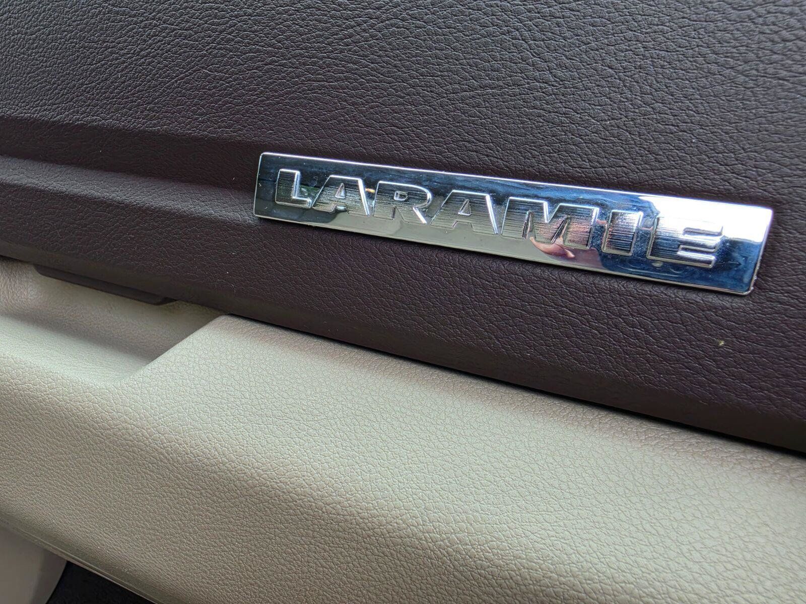 Used 2014 RAM 1500 Laramie w/ Convenience Group AWD/4WD image 14