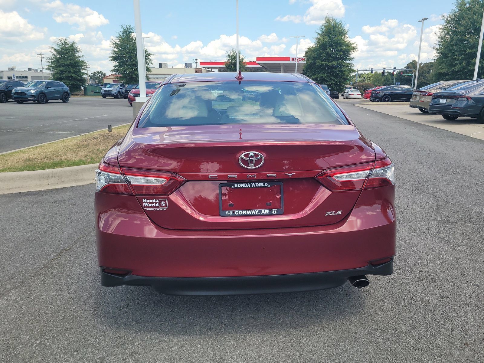 Used 2020 Toyota Camry XLE FWD image 4