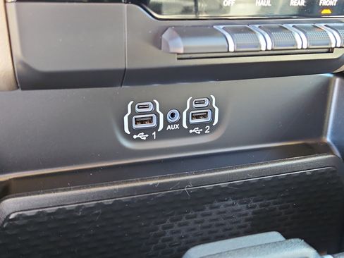 Used 2021 RAM 1500 Laramie image 21