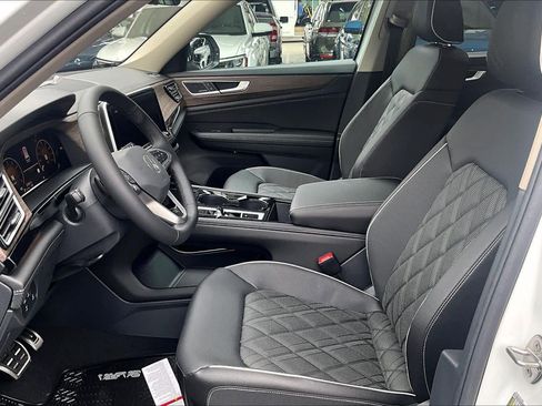 New 2026 Volkswagen Atlas SEL Premium R-Line AWD/4WD image 9