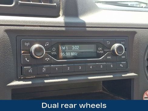 Used 2024 Ford E-450 and Econoline 450 Super Duty RWD image 9