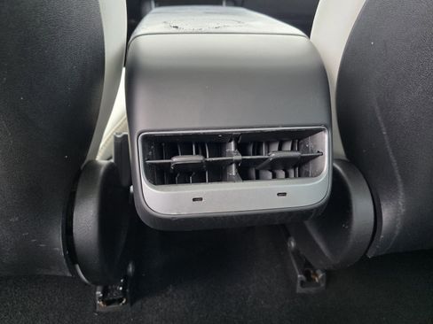 Used 2020 Tesla Model 3 Standard Range Plus image 16