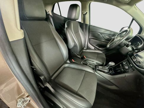 Used 2019 Buick Encore Sport Touring FWD image 30
