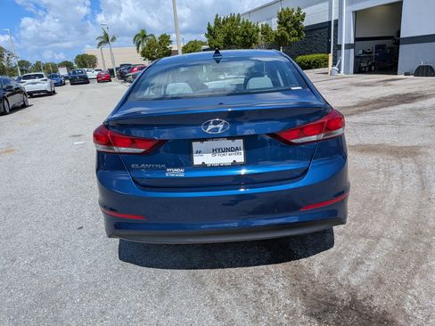 Used 2018 Hyundai Elantra SEL FWD image 5