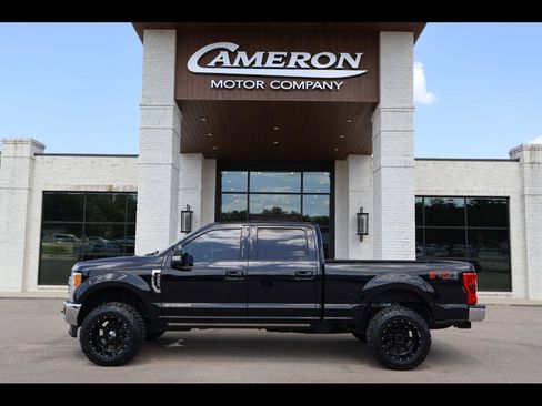 Used 2019 Ford F250 Lariat w/ Lariat Ultimate Package AWD/4WD image 1
