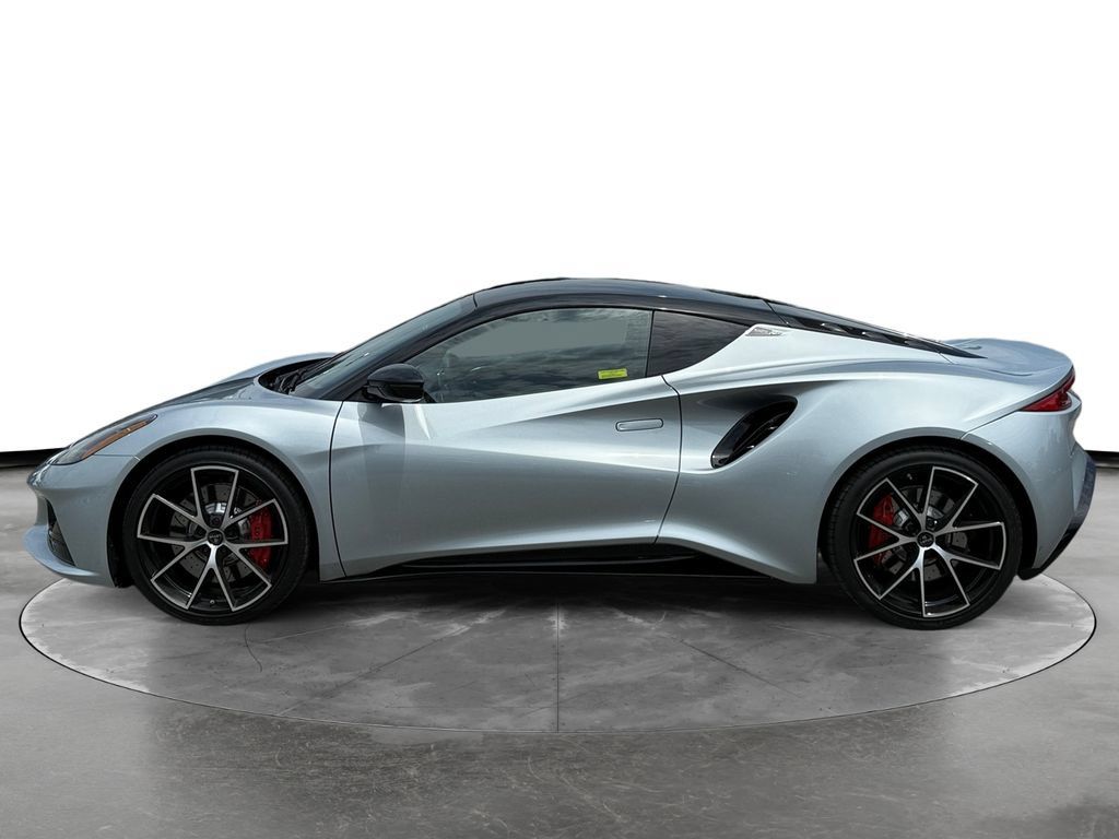 New 2026 Lotus Emira SE RWD image 3