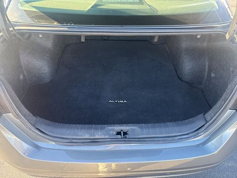 Used 2023 Nissan Altima 2.5 SV image 22