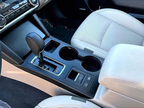 Used 2019 Subaru Outback 2.5i Limited image 16