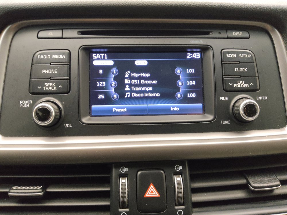 Used 2016 Kia Optima LX FWD image 25